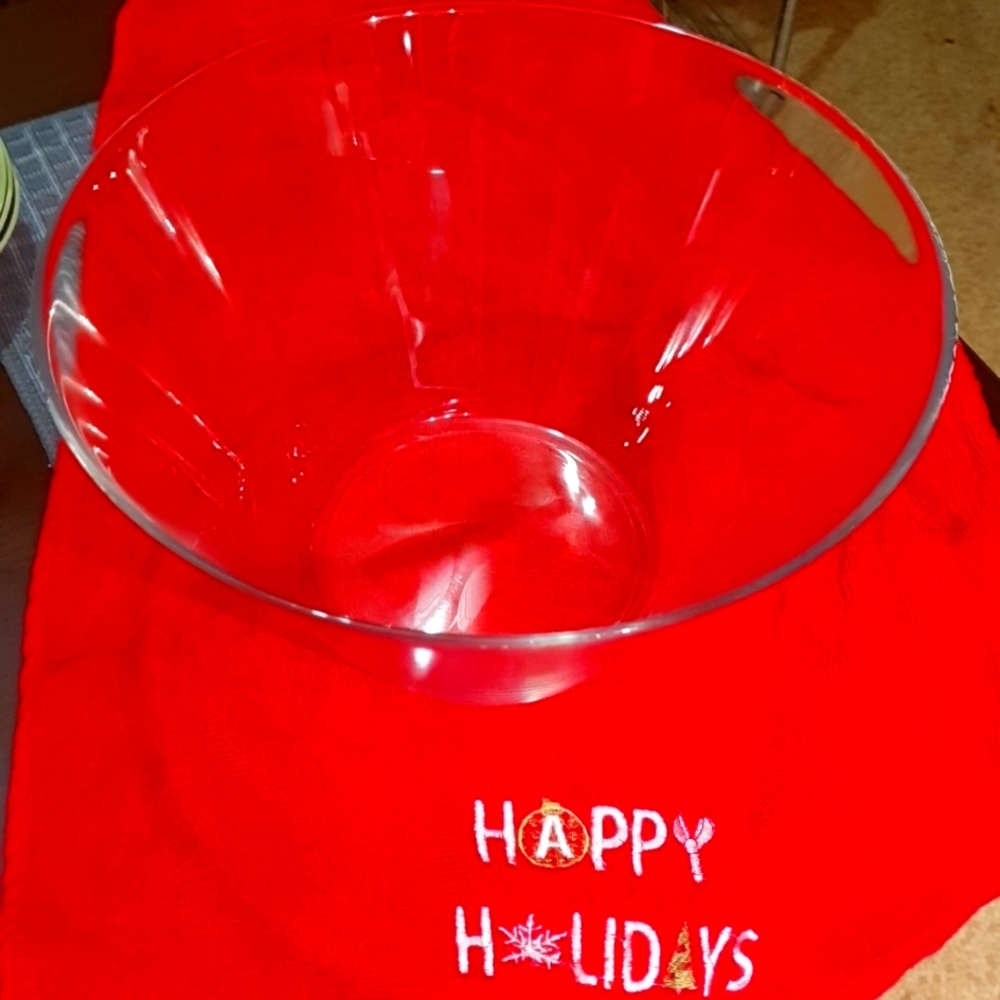 Clear glass bowl